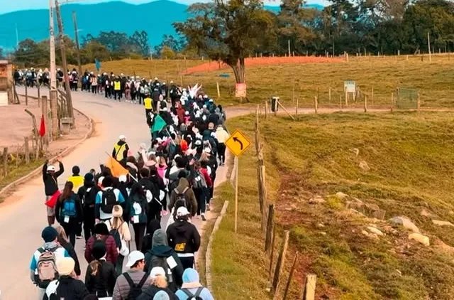 Peregrinos da Caminhada Peregrinando: Queremos Ver Jesus